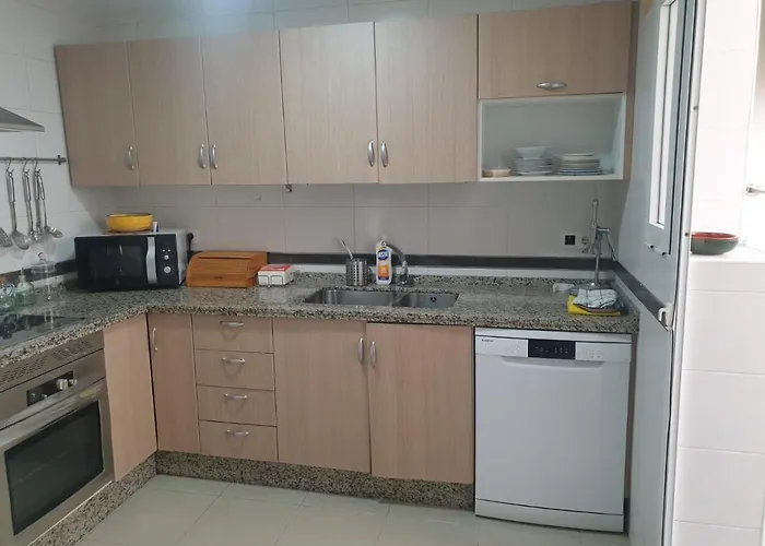 Fantastico Apto Frente Al Puerto De Fuengirola... * フエンヒロラ