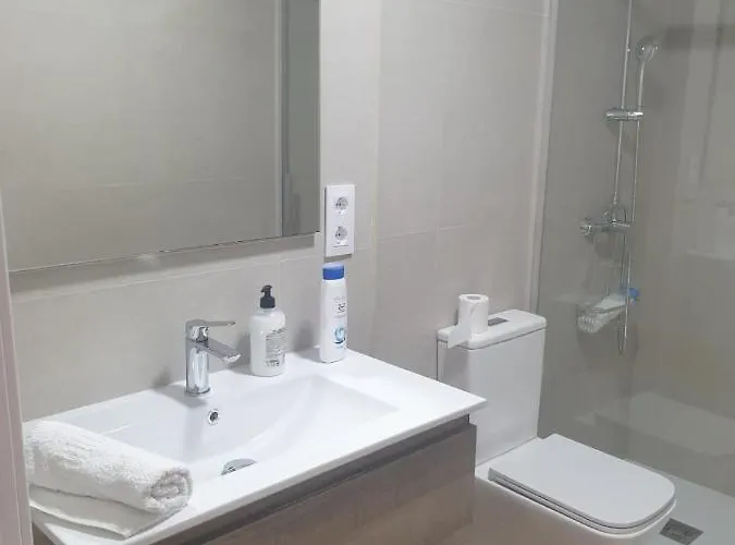 Fantastico Apto Frente Al Puerto De Fuengirola... *